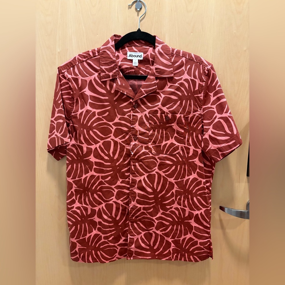 Abound Men's Button Up - NWOT